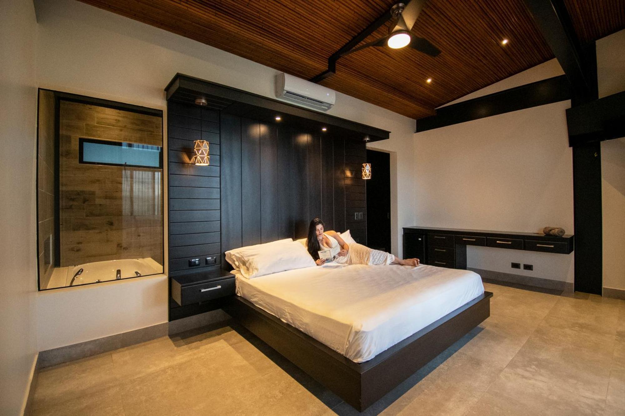 Odyssey Boutique Hotel San Luis  ภายนอก รูปภาพ