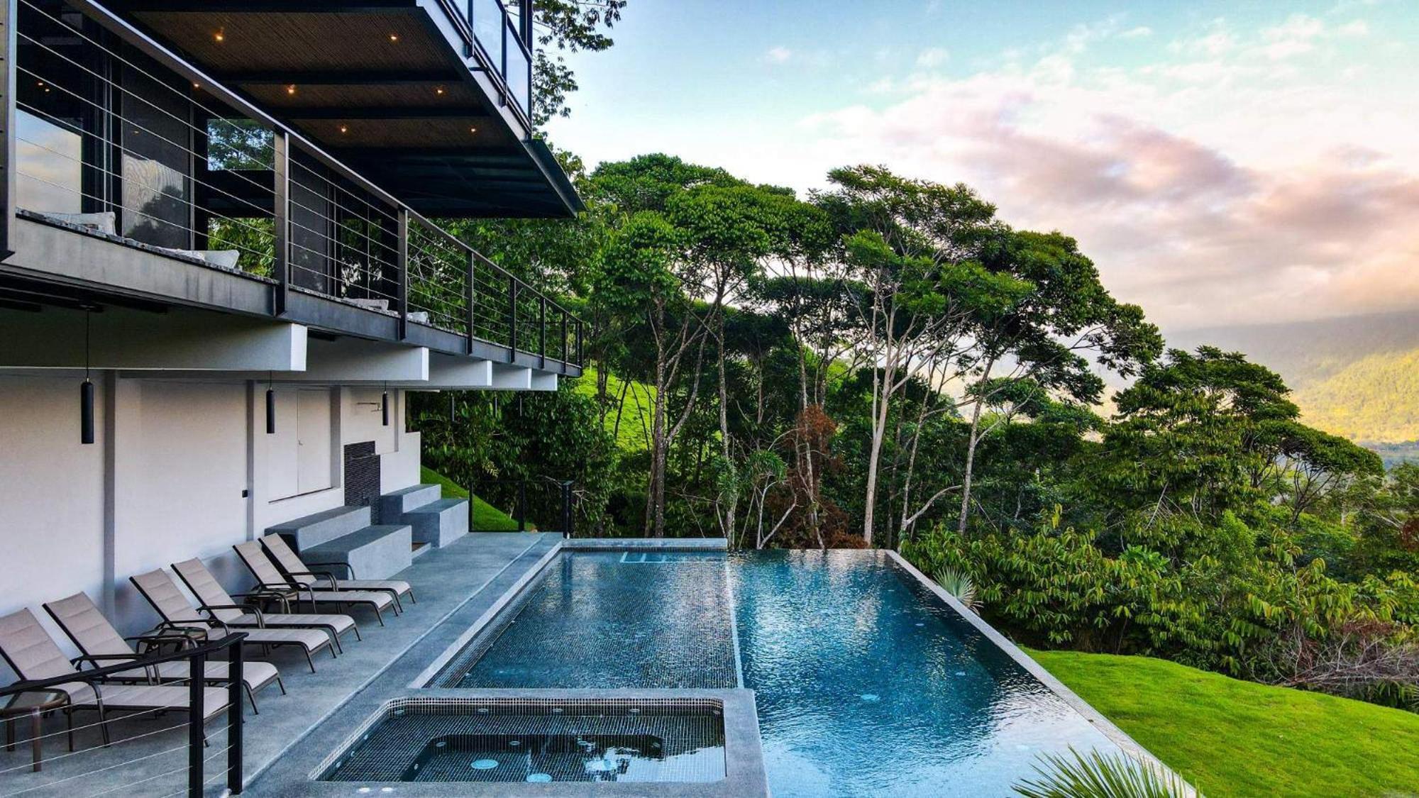 Odyssey Boutique Hotel San Luis  ภายนอก รูปภาพ